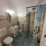 Kona's * Navodari