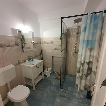 Kona's * Năvodari