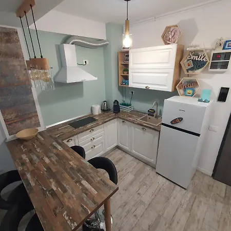 Kona's Apartment *