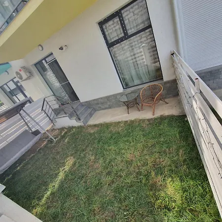 Kona's Apartment *